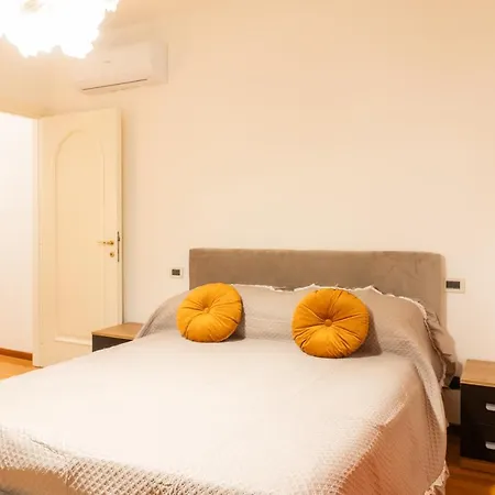 Modern Residence Nonantola Apartment *